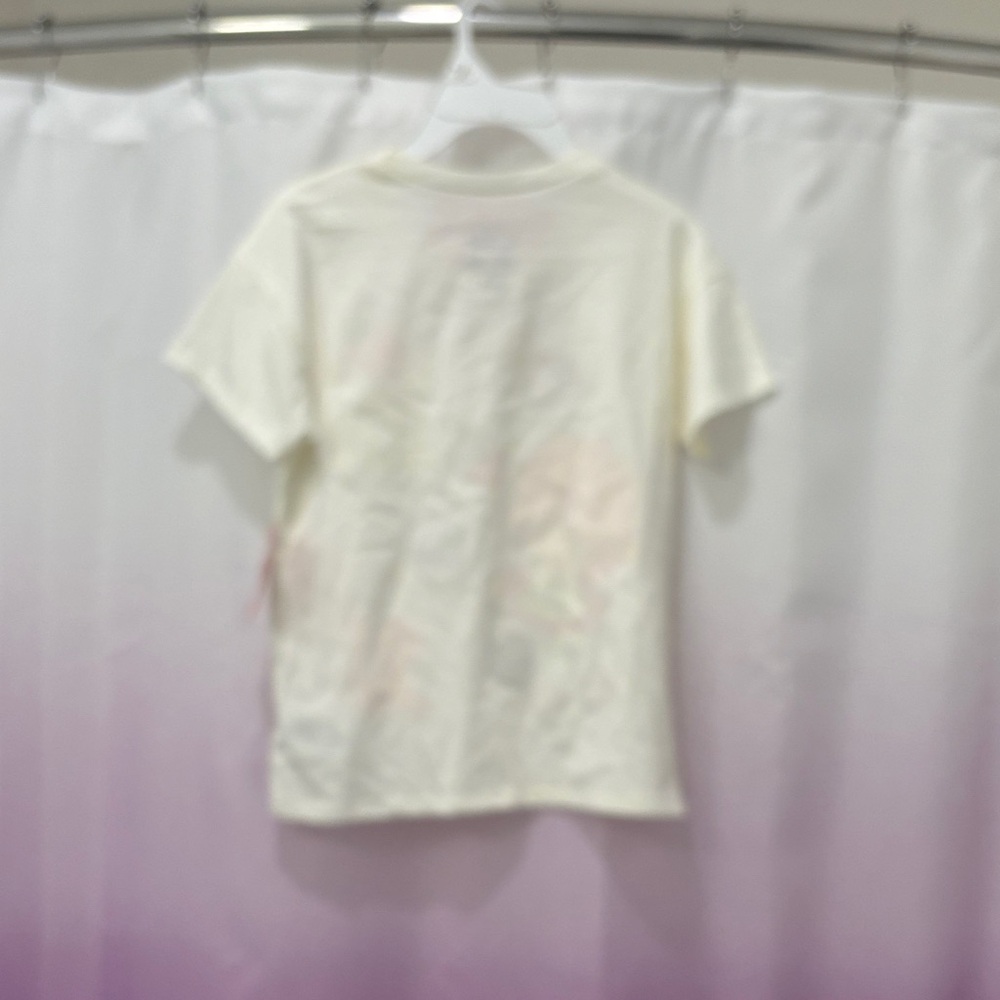 Strawberry shortcake short sleeved Girls T-Shirt with bracelet (NWOT) - Picture 3 of 9